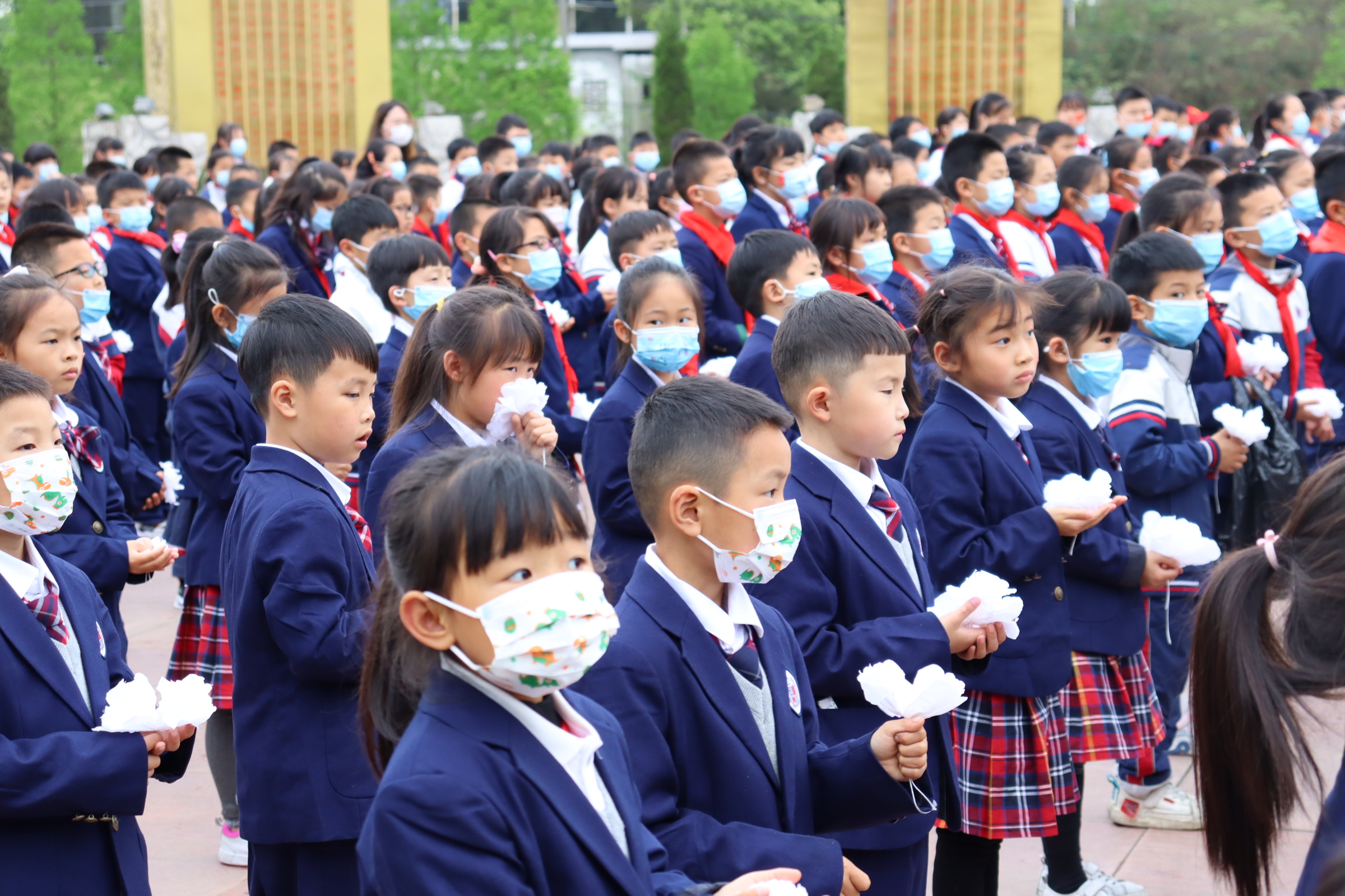 小学部缅怀先烈活动(图16)