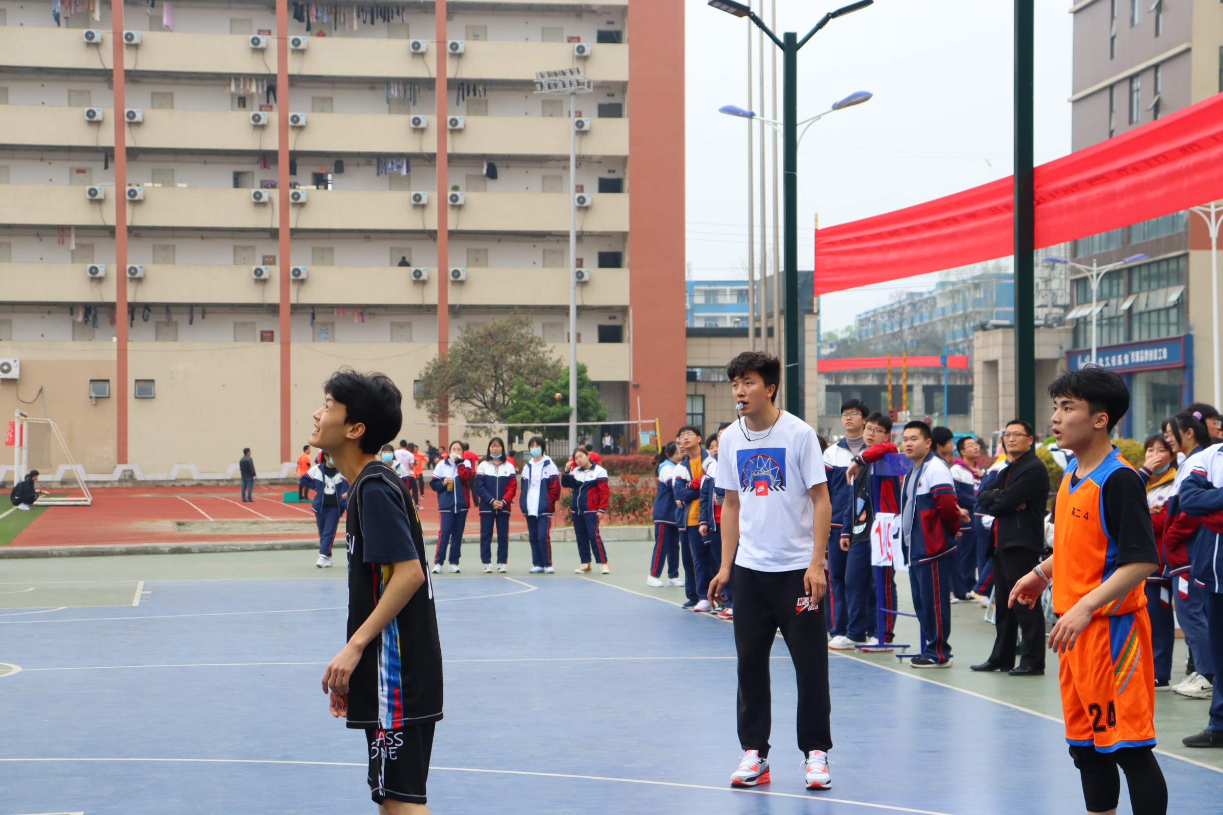 高中部校园篮球联赛(图3)