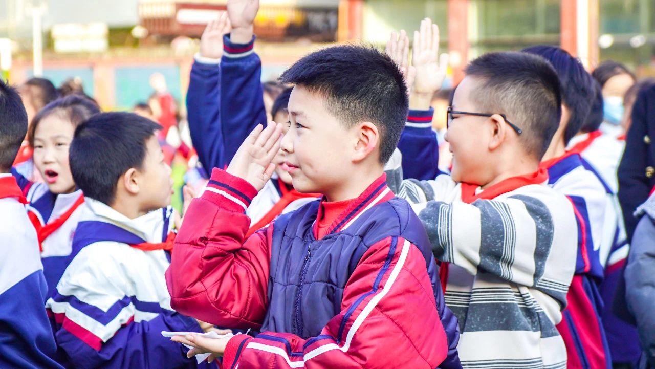 车来了！请注意！(图16)