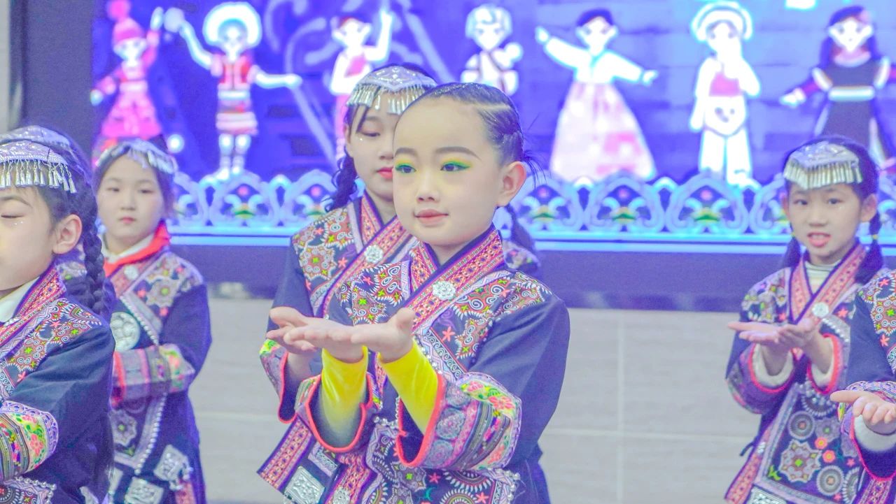 大朋友小朋友齐上阵！这场汇演接地气，入人心！(图32)