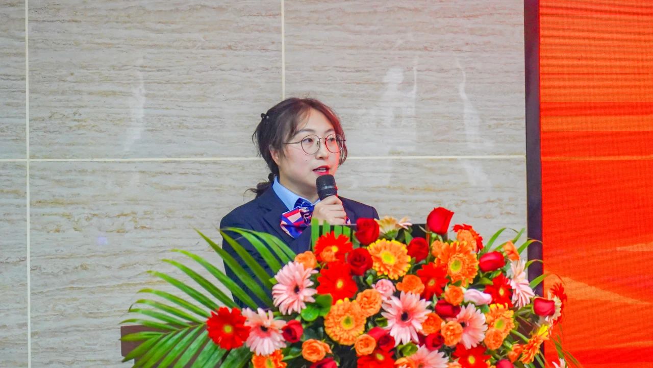 1-2502191G150562.jpg