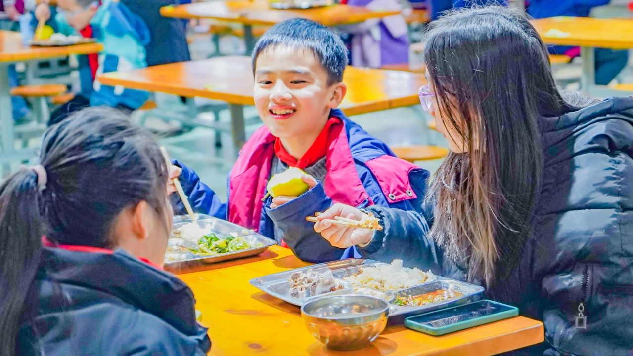 以“金牌服务”理念打造校园食堂新标杆！(图20)
