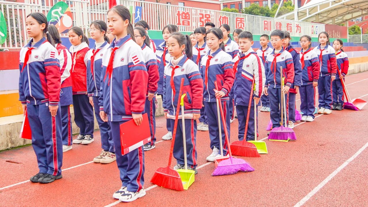 这天，我们都是追“锋”人！(图8)