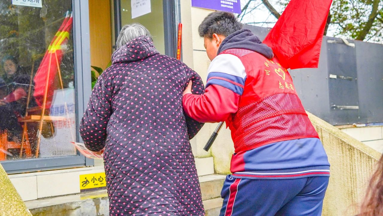 这天，我们都是追“锋”人！(图14)
