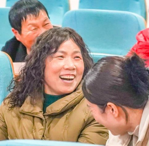 独属“她”们的神仙团建！(图2)