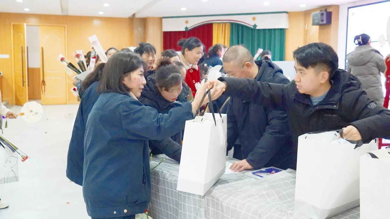 独属“她”们的神仙团建！(图19)
