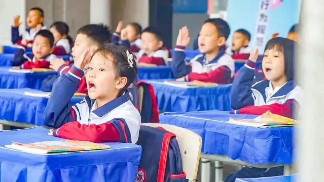 同学们，1周岁快乐啊！(图35)