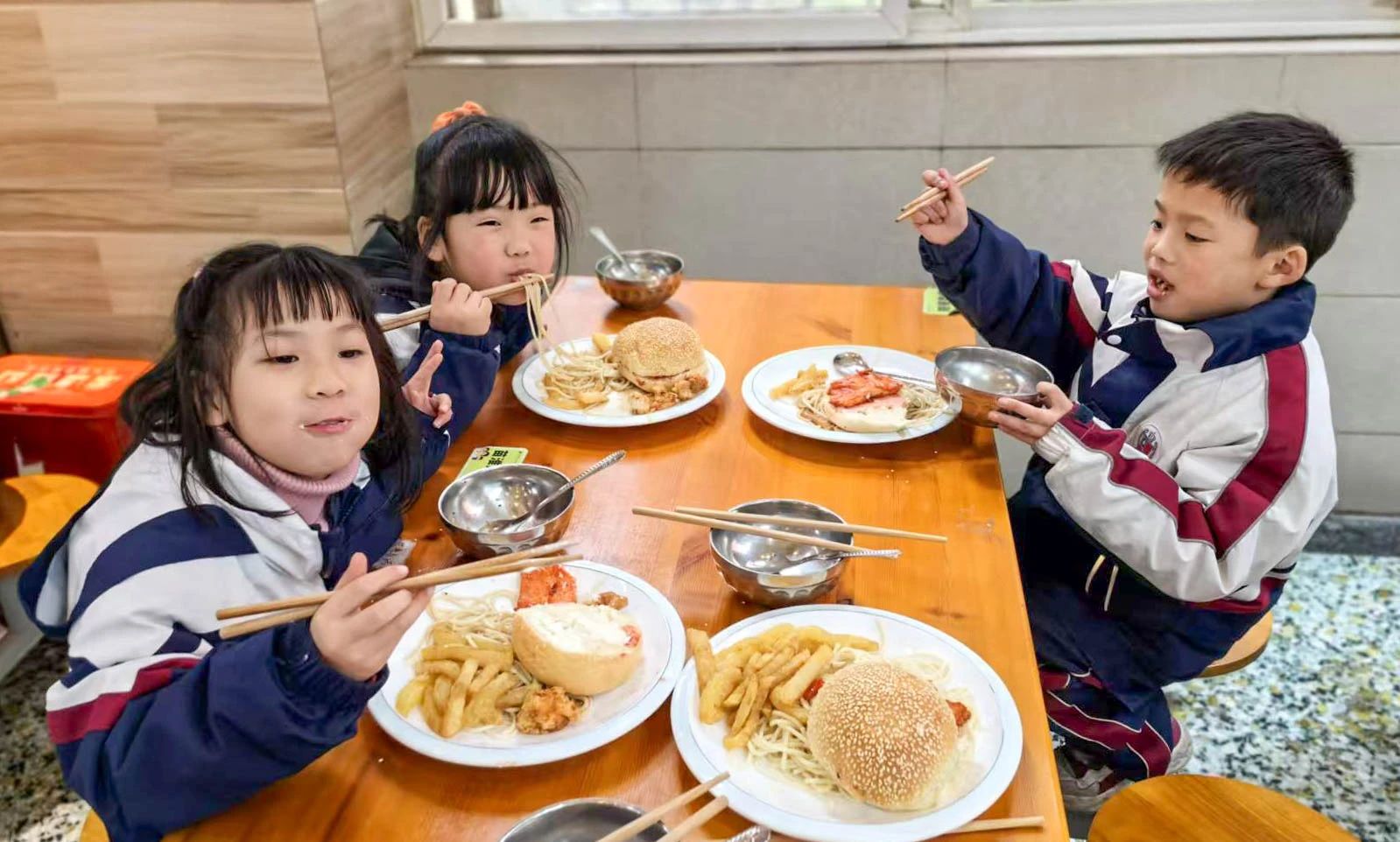 同学们，1周岁快乐啊！(图45)