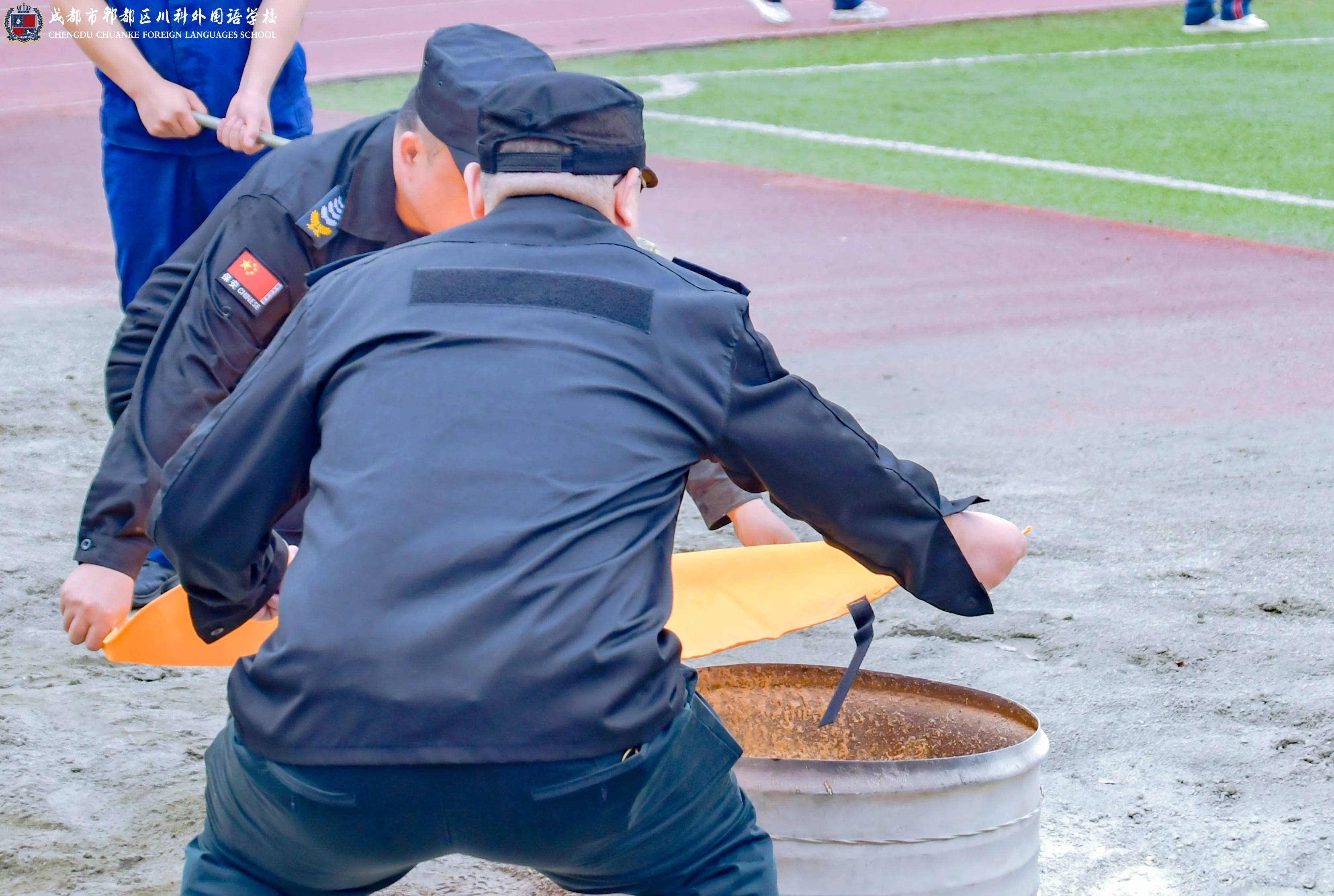 筑牢安全防线 共创平安校园丨成都市郫都区川科外国语学校开展消防（地震）应急演练(图25)